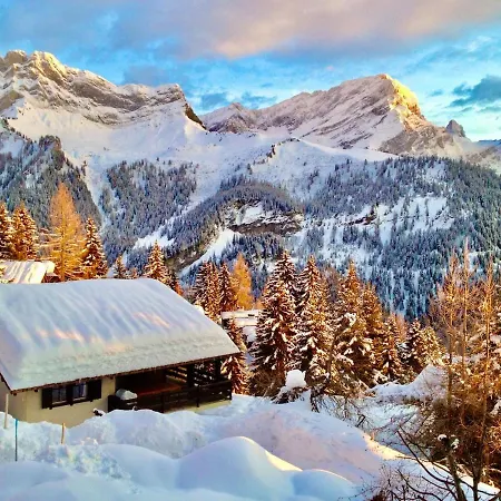 94 Charming 10 Pax Gryon