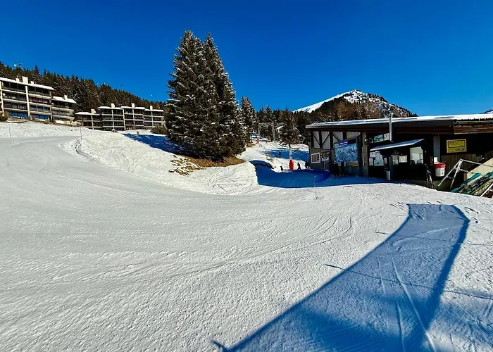 94 Charming 10 Pax *